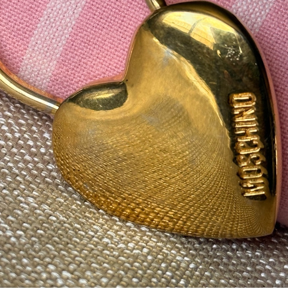 MOSCHINO BY REDWALL GOLD TONED HEART LOCK BAG CHARM 1980s Vintage Key - Picture 8 of 13